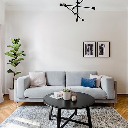 Acropolis Heart 2Bd Apartment In Plaka By Upstreet เอเธนส์ ภายนอก รูปภาพ